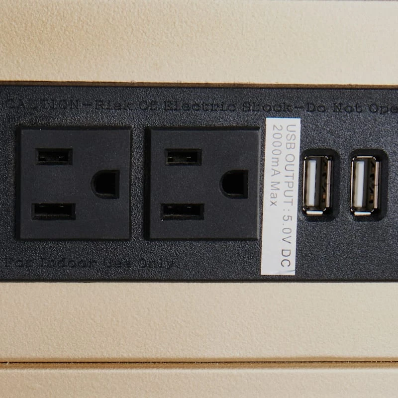 Gold USB C-table 4 Gold USB C-table - Image 4